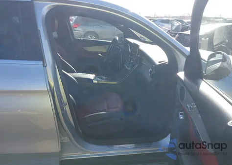 2019 Mercedes-Benz Glc Coupe 300 4Matic z USA, uszkodzony, nr VIN WDC0J4KB2KF606042